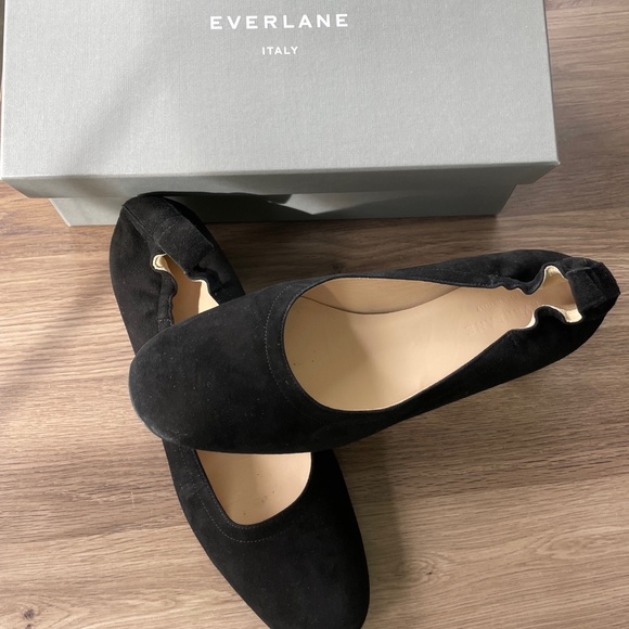 EVERLANE, ITALY - BLACK SUEDE HEELS - Picture 1 of 7